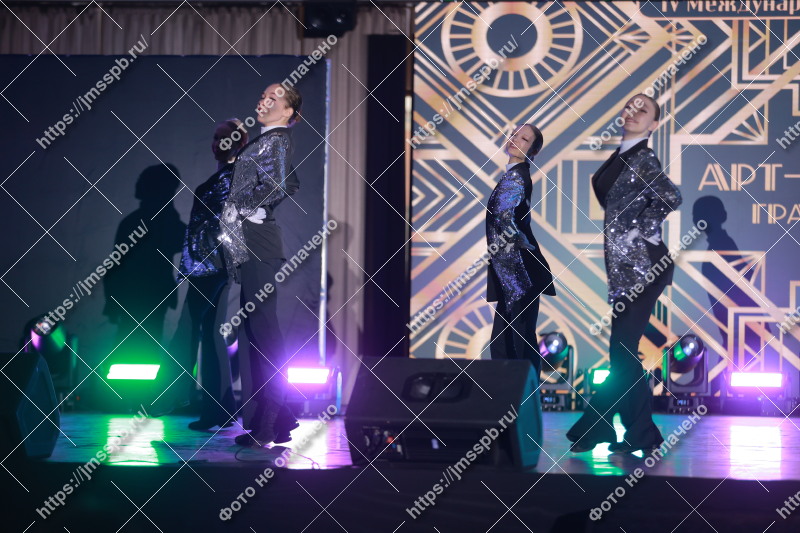Фото