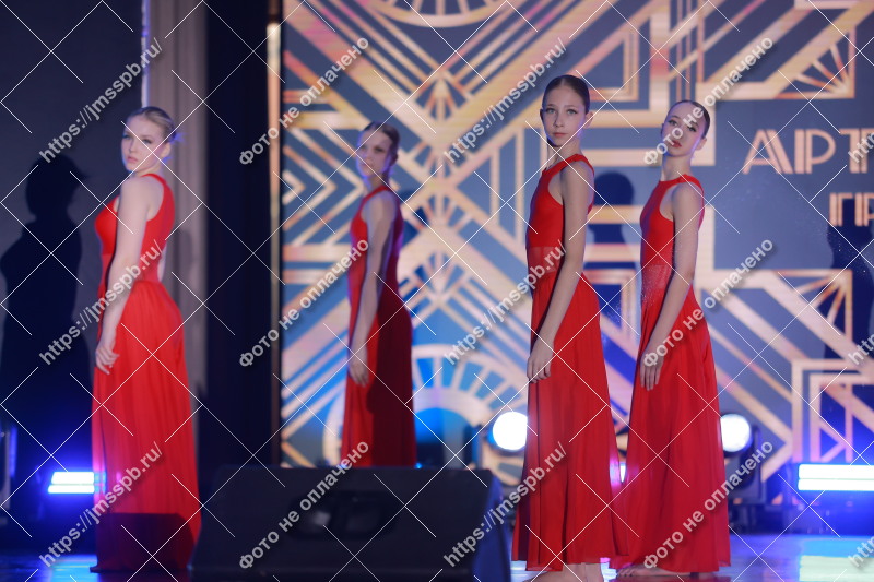 Фото