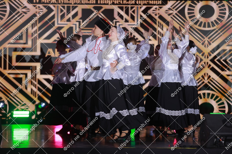 Фото
