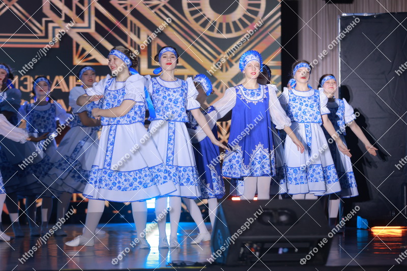 Фото