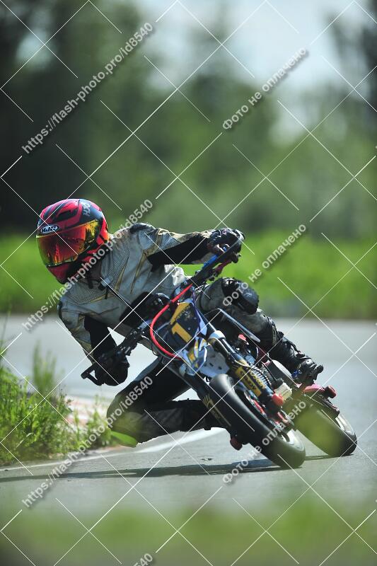 Фото