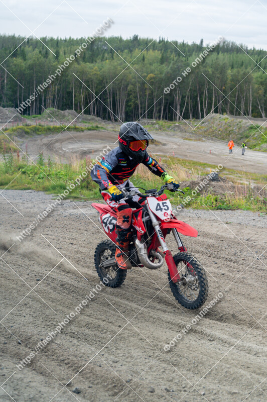 Фото
