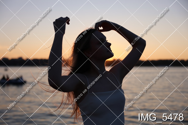Фото