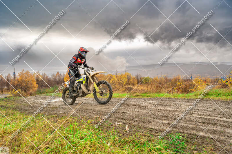 Фото